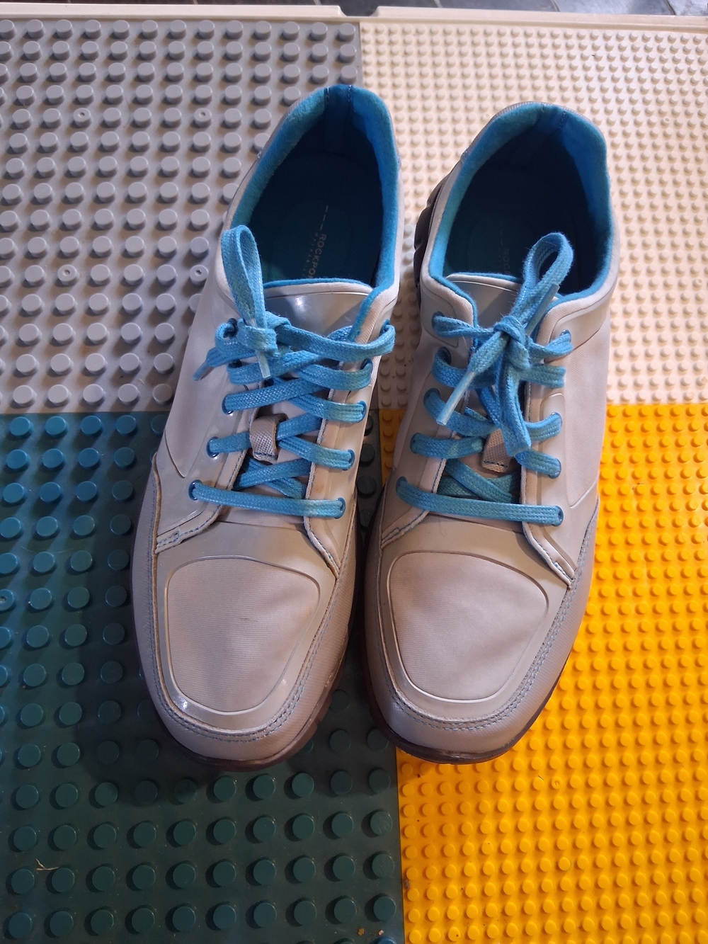 Womens Rockport Light Gray Sneakers with Blue Laces Sz9 With Adiprene